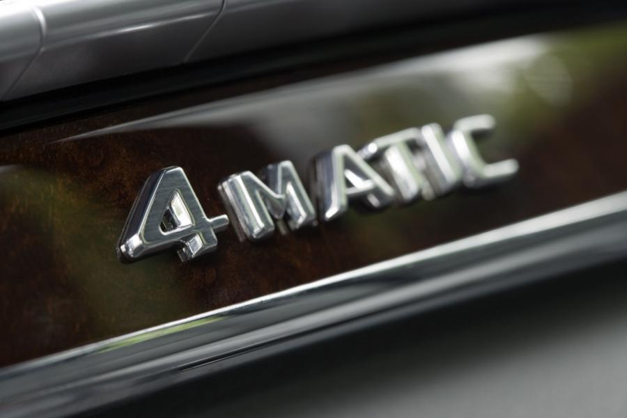  Mercedes-Benz S-Class 2007 года  (фото 8 из 414)